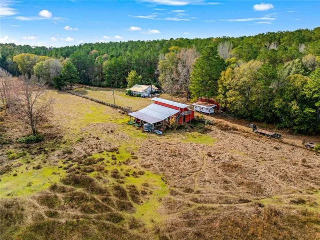 $635,000 | 26229 Mustang Lane, Mount Hermon, LA 70450