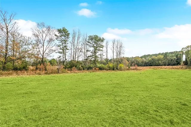 $635,000 | 26229 Mustang Lane, Mount Hermon, LA 70450