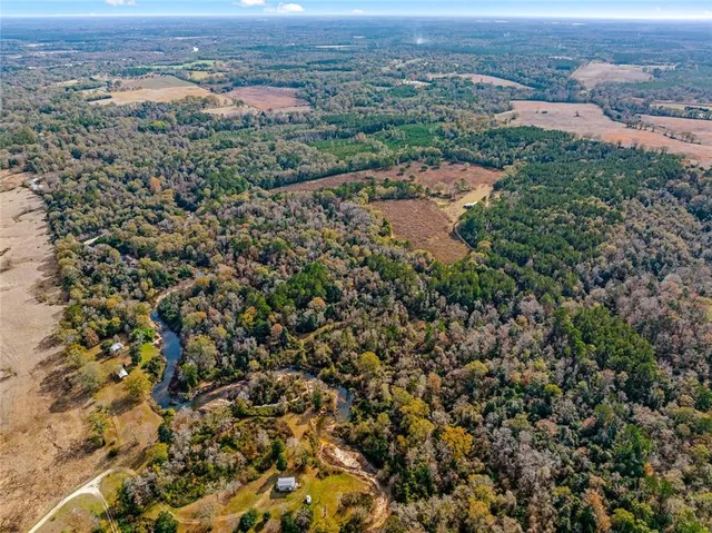 $635,000 | 26229 Mustang Lane, Mount Hermon, LA 70450