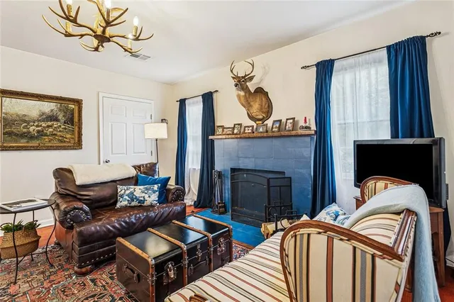 $635,000 | 26229 Mustang Lane, Mount Hermon, LA 70450