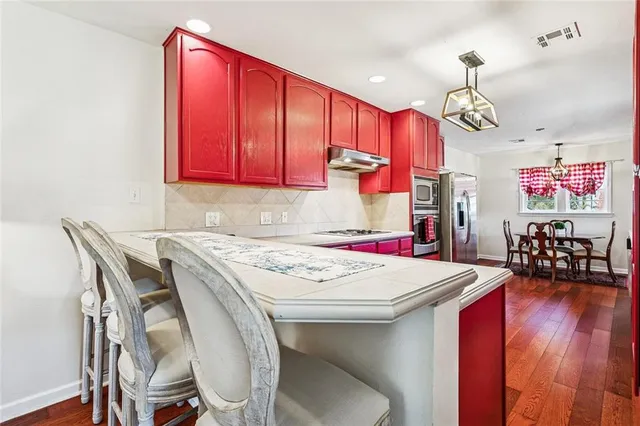 $635,000 | 26229 Mustang Lane, Mount Hermon, LA 70450