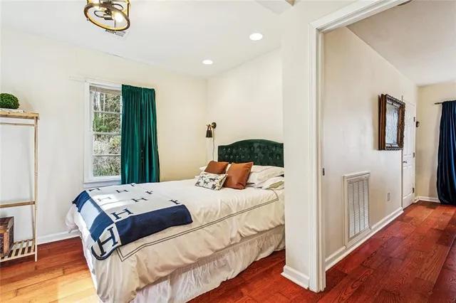 $635,000 | 26229 Mustang Lane, Mount Hermon, LA 70450