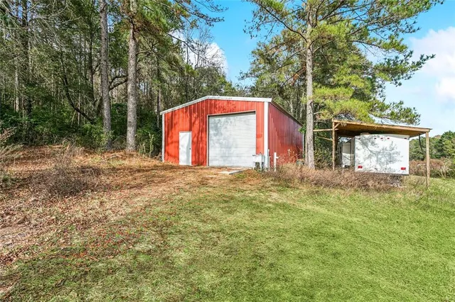 $635,000 | 26229 Mustang Lane, Mount Hermon, LA 70450