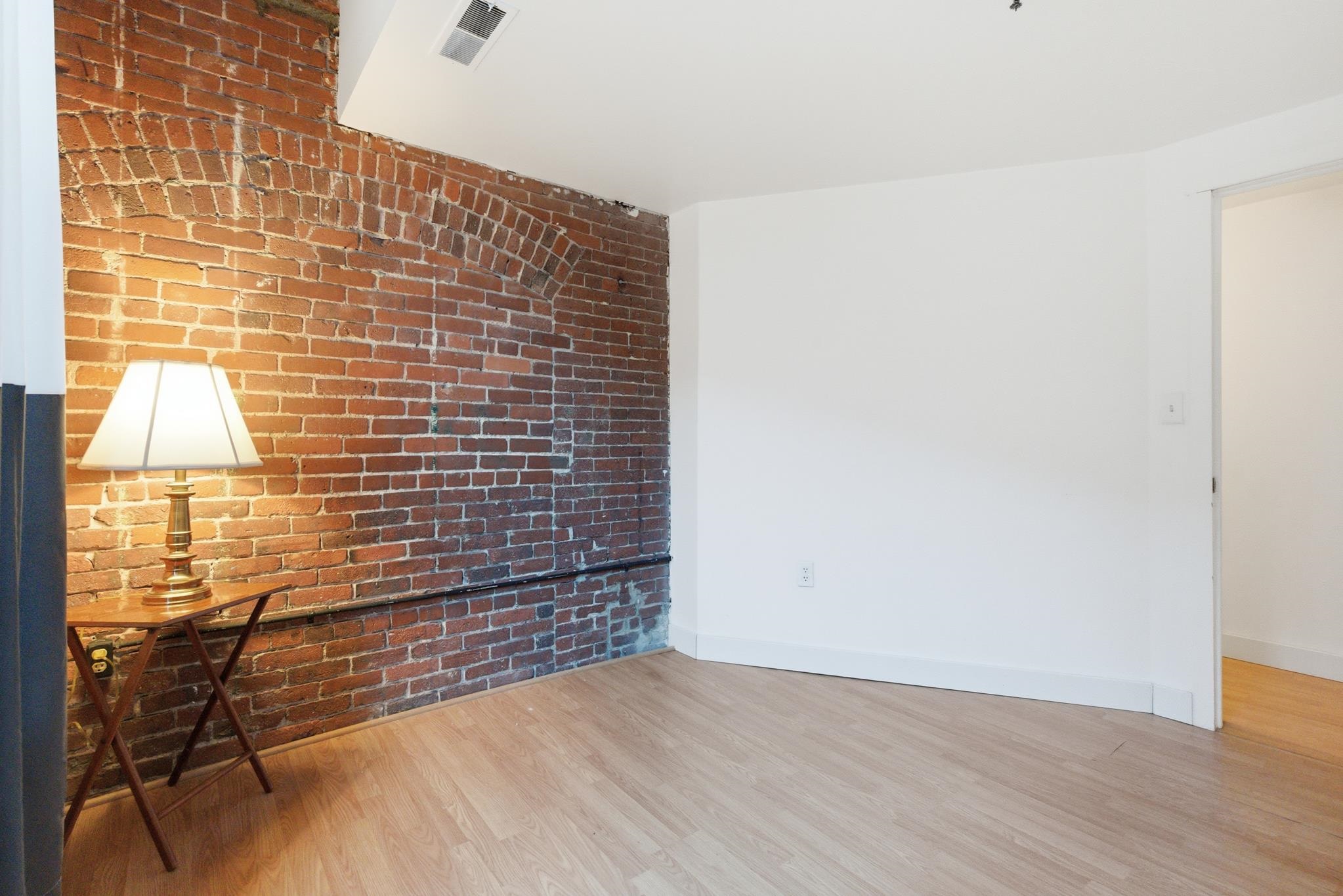 470 Silver Street, Unit 206 Manchester, NH 03103 - Photo 12 of 33