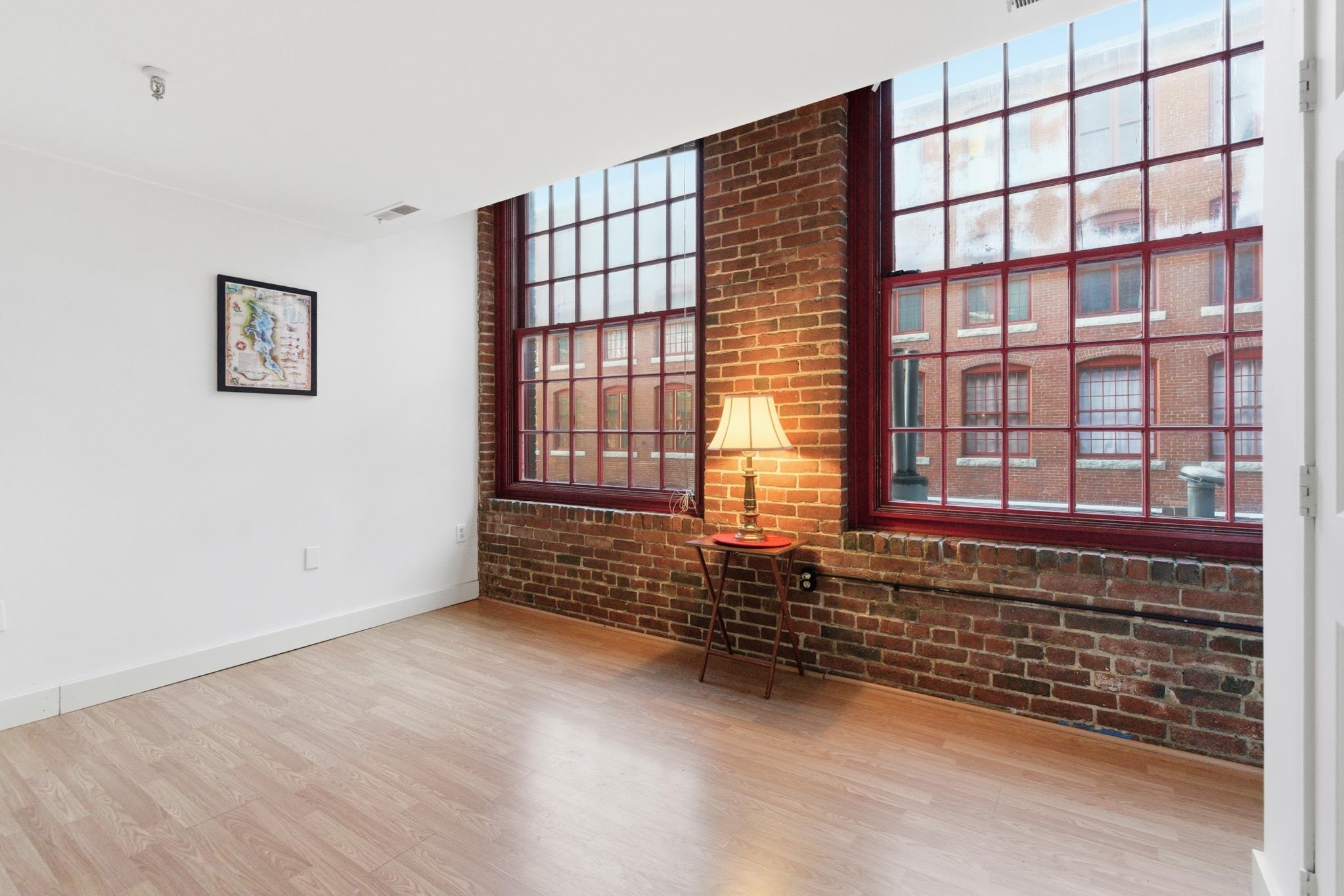 470 Silver Street, Unit 206 Manchester, NH 03103 - Photo 7 of 33