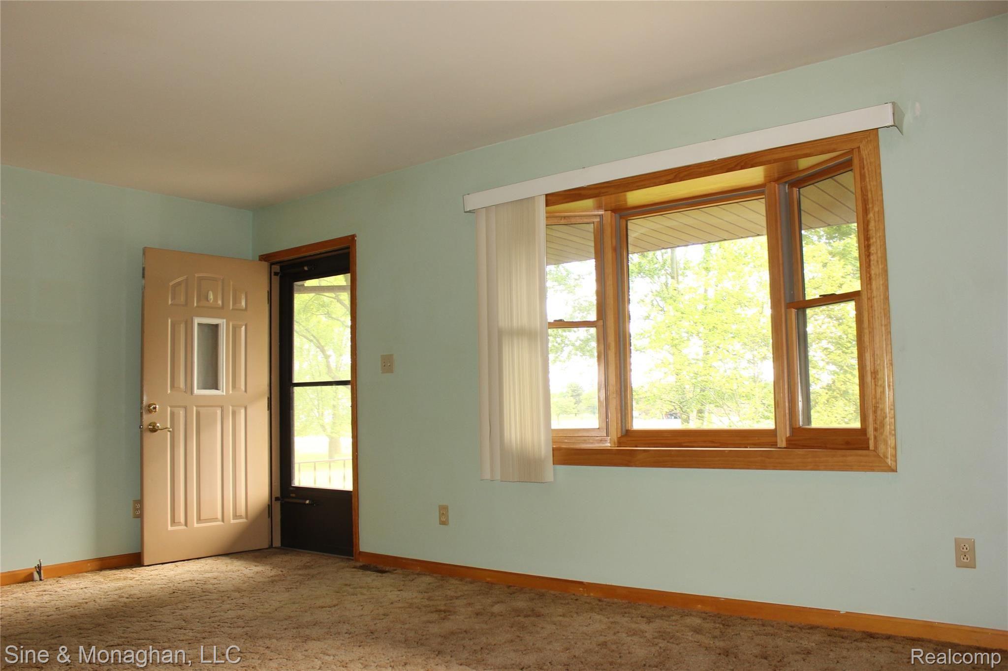 1535 Stein Road St. Clair, MI 48079 - Photo 8 of 20 IMG_7899.JPG