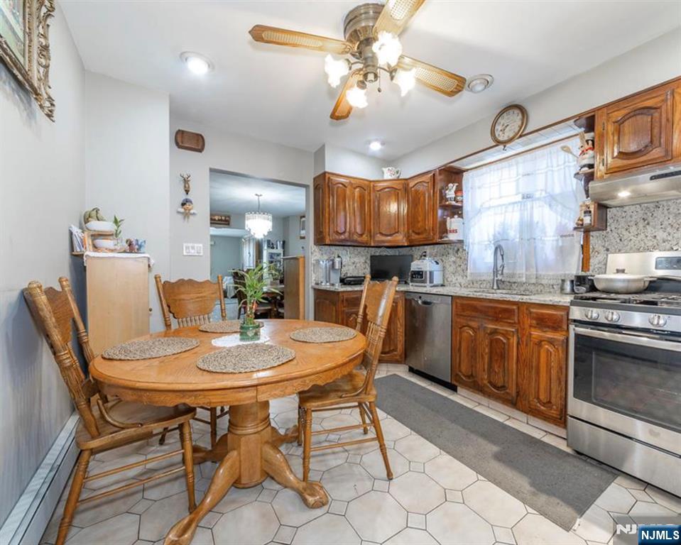 137 Uhland Street, Unit 2 East Rutherford, NJ 07073 - Photo 5 of 7 Gallery Image 5