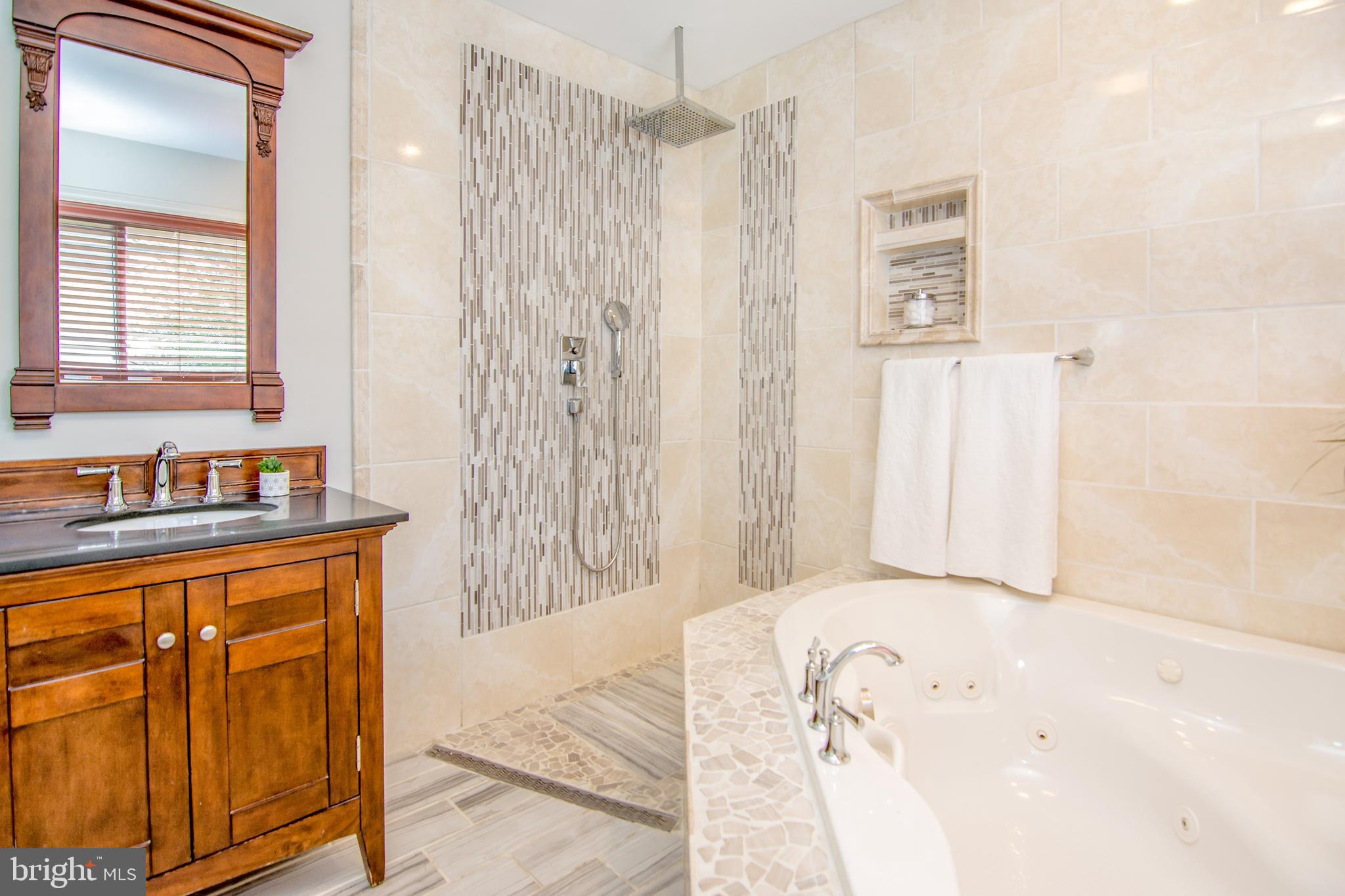 8320 Old Harford Road Baltimore, MD 21234 - Photo 14 of 31 BATH MASTER