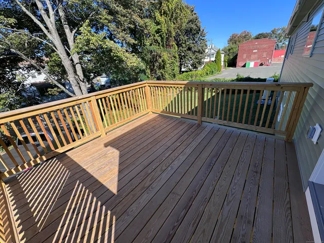 $529,900 | 21 Charles Street, Enfield, CT 06082