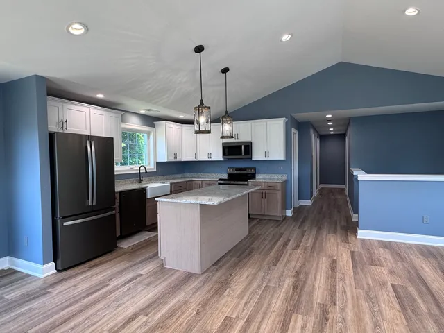 $529,900 | 21 Charles Street, Enfield, CT 06082