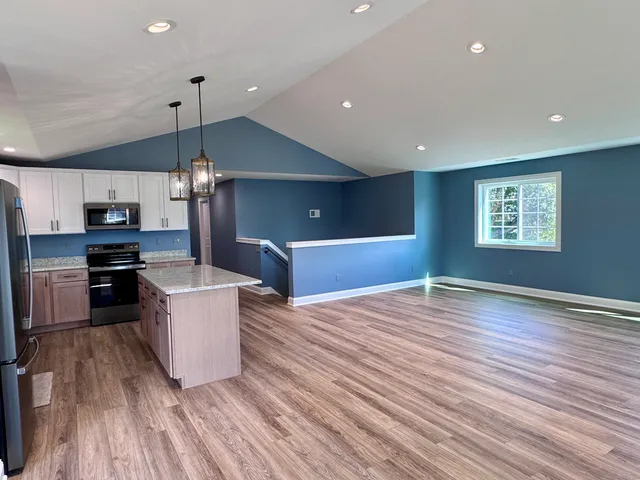 $529,900 | 21 Charles Street, Enfield, CT 06082