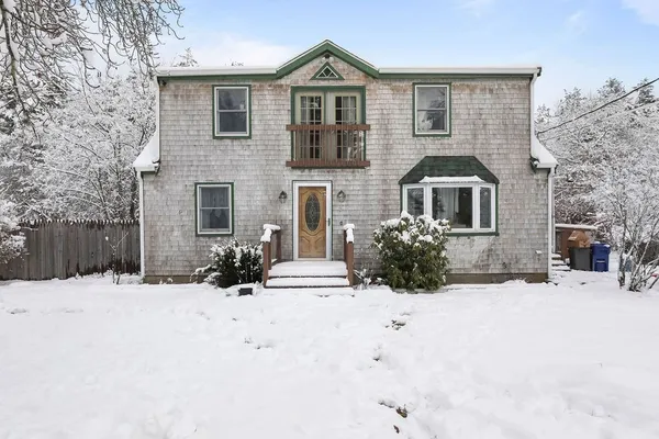 $500,000 | 4 White Pine Avenue, Wareham, MA 02576