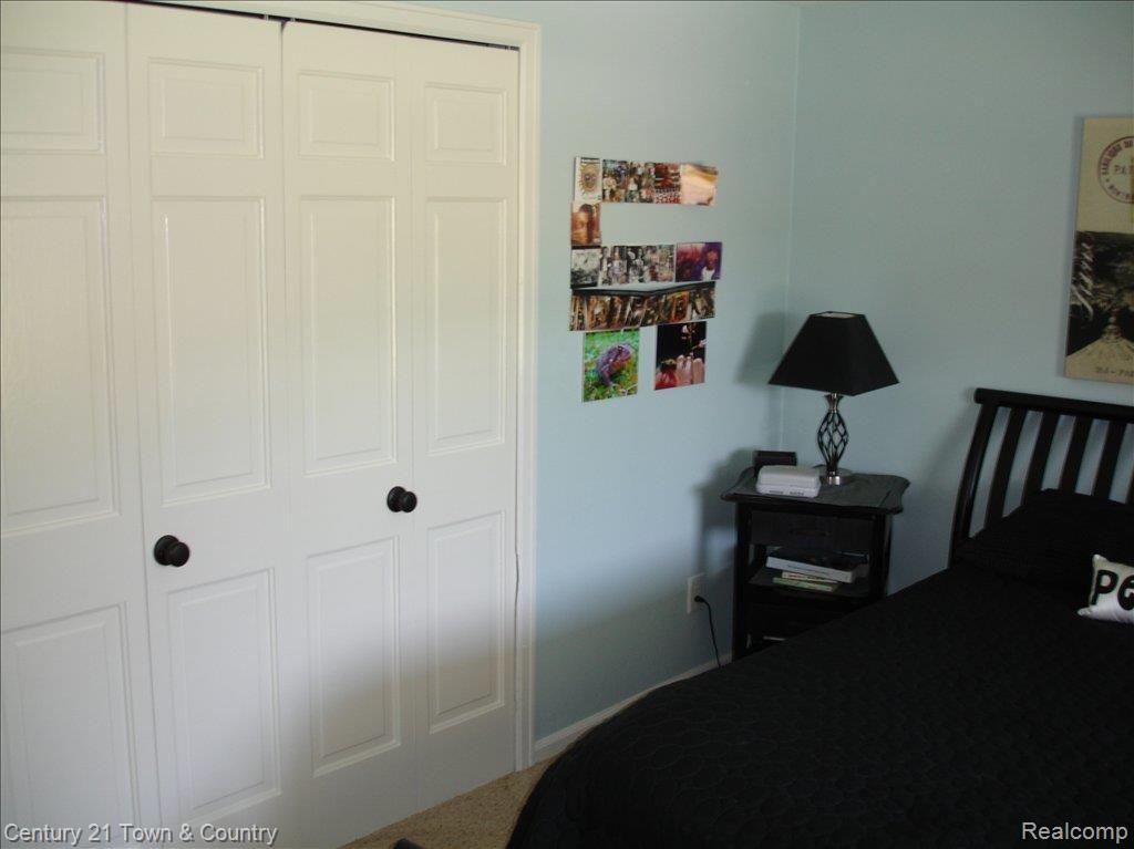 4118 Nearbrook Road Bloomfield Hills, MI 48302 - Photo 17 of 25 DSC03239