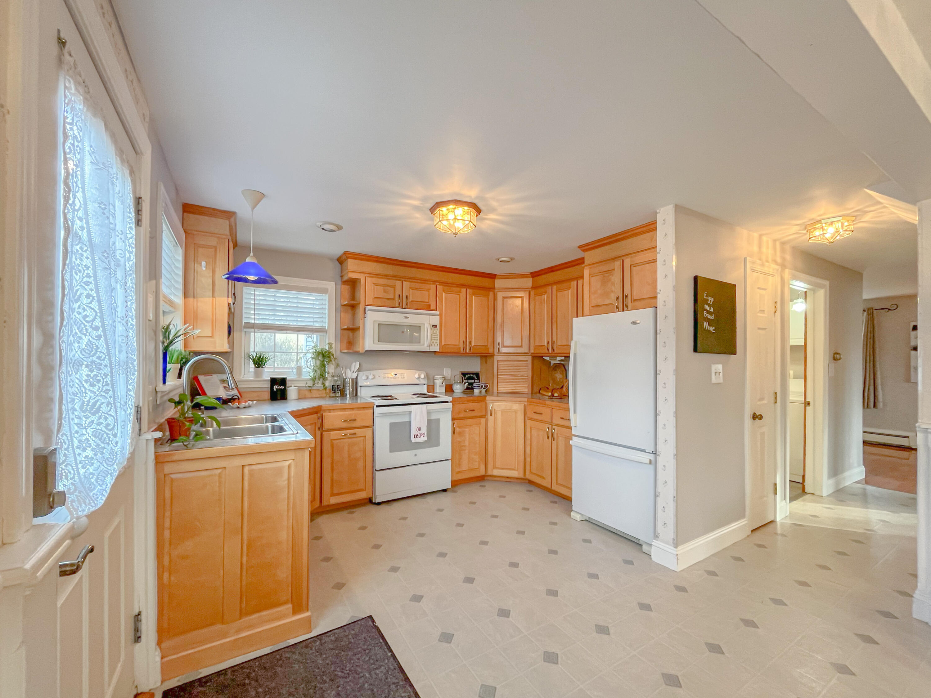 217 New Gorham Road Westbrook, ME 04092 - Photo 6 of 76 217 New Gorham Rd Westbrook -6
