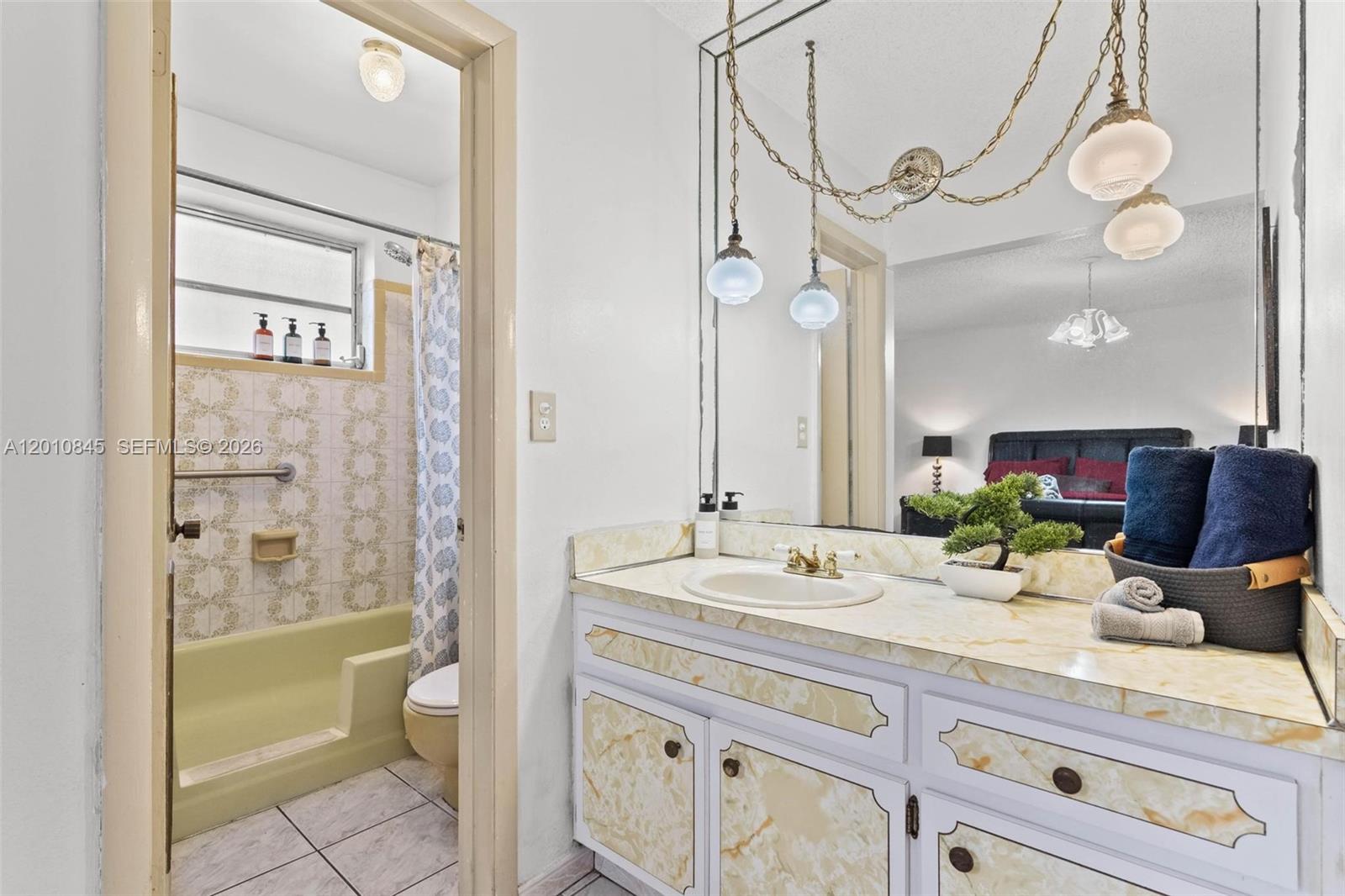1712 Southwest 13th Street Miami, FL 33145 - Photo 9 of 20