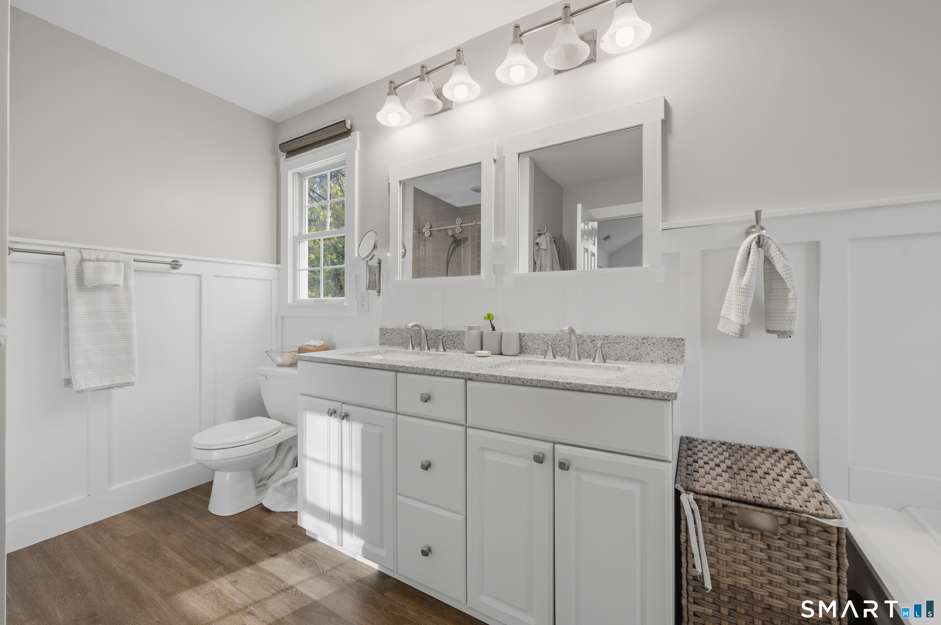 47 Dunbar Lane Hamden, CT 06514 - Photo 15 of 31