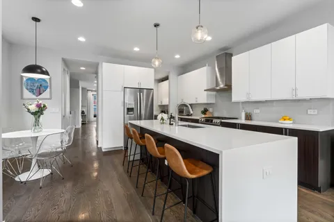 $765,000 | 2731 West Cortez Street, Unit 1, Chicago, IL 60622