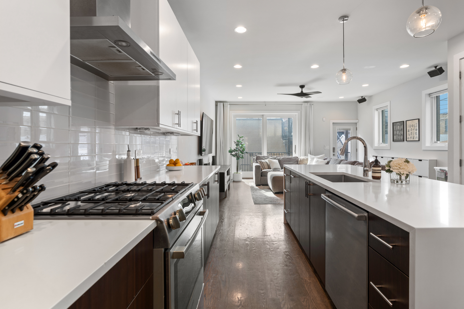 2731 West Cortez Street, Unit 1 Chicago, IL 60622 - Photo 13 of 31