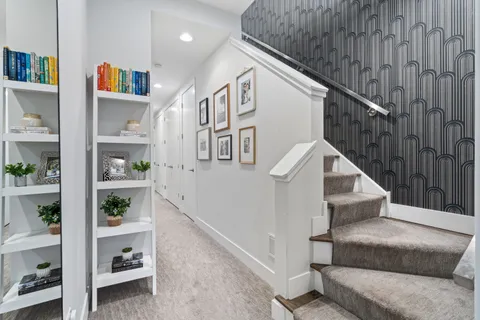 $765,000 | 2731 West Cortez Street, Unit 1, Chicago, IL 60622