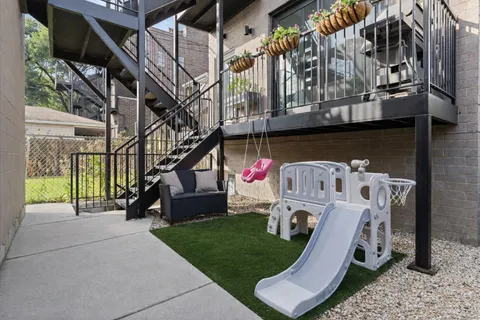 $765,000 | 2731 West Cortez Street, Unit 1, Chicago, IL 60622