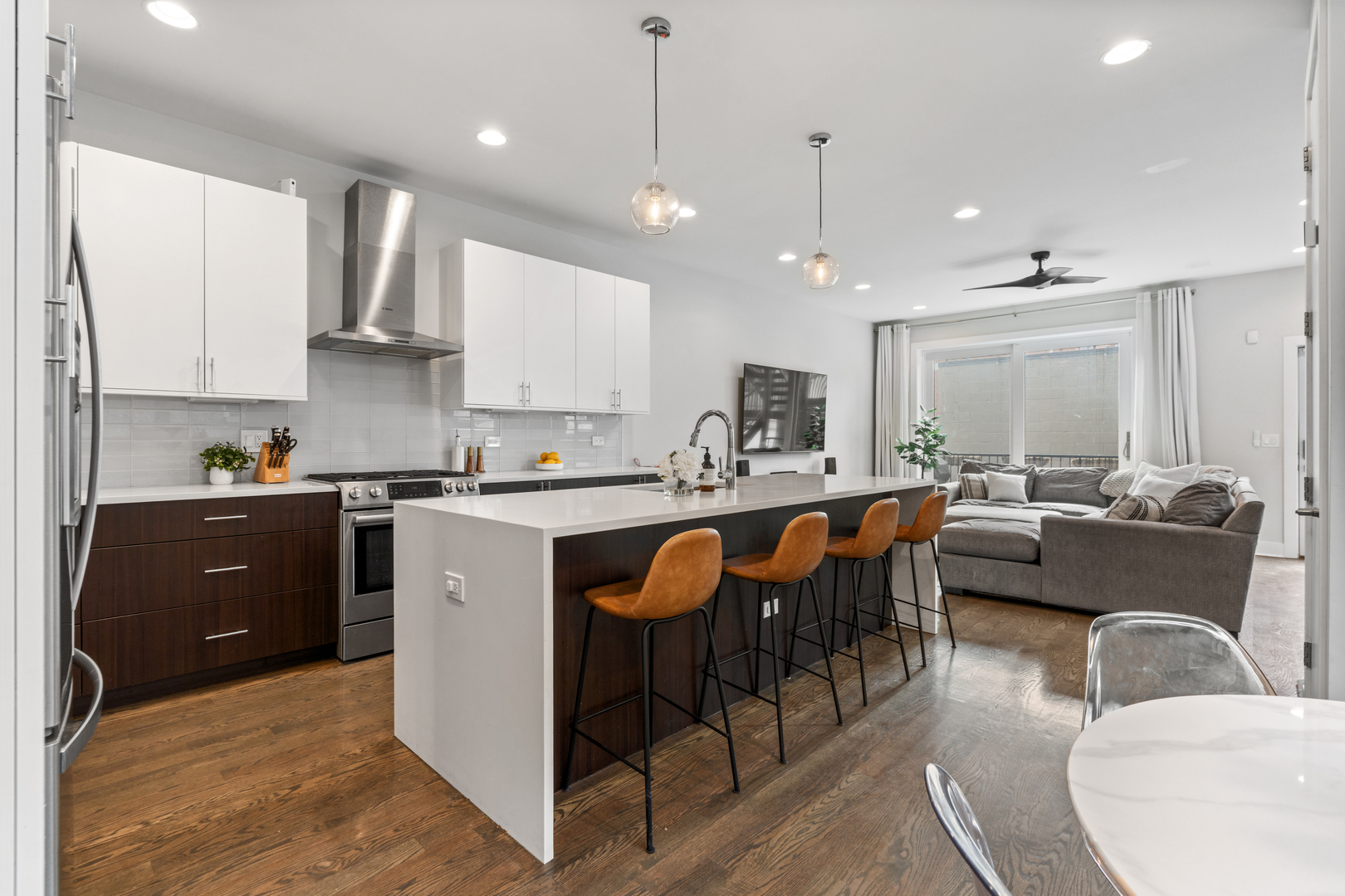 2731 West Cortez Street, Unit 1 Chicago, IL 60622 - Photo 10 of 31