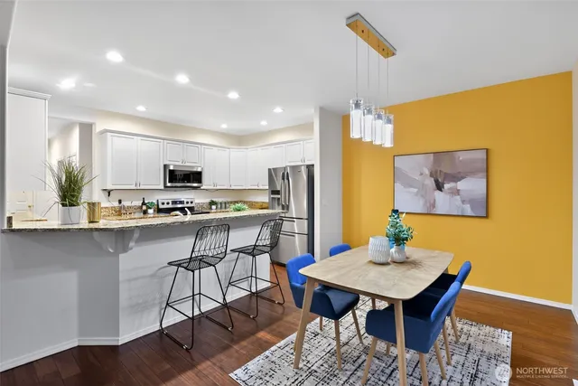 $1,149,000 | 18391 Northeast 97th Court, Redmond, WA 98052