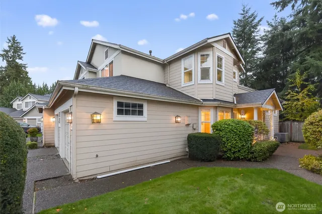 $1,149,000 | 18391 Northeast 97th Court, Redmond, WA 98052