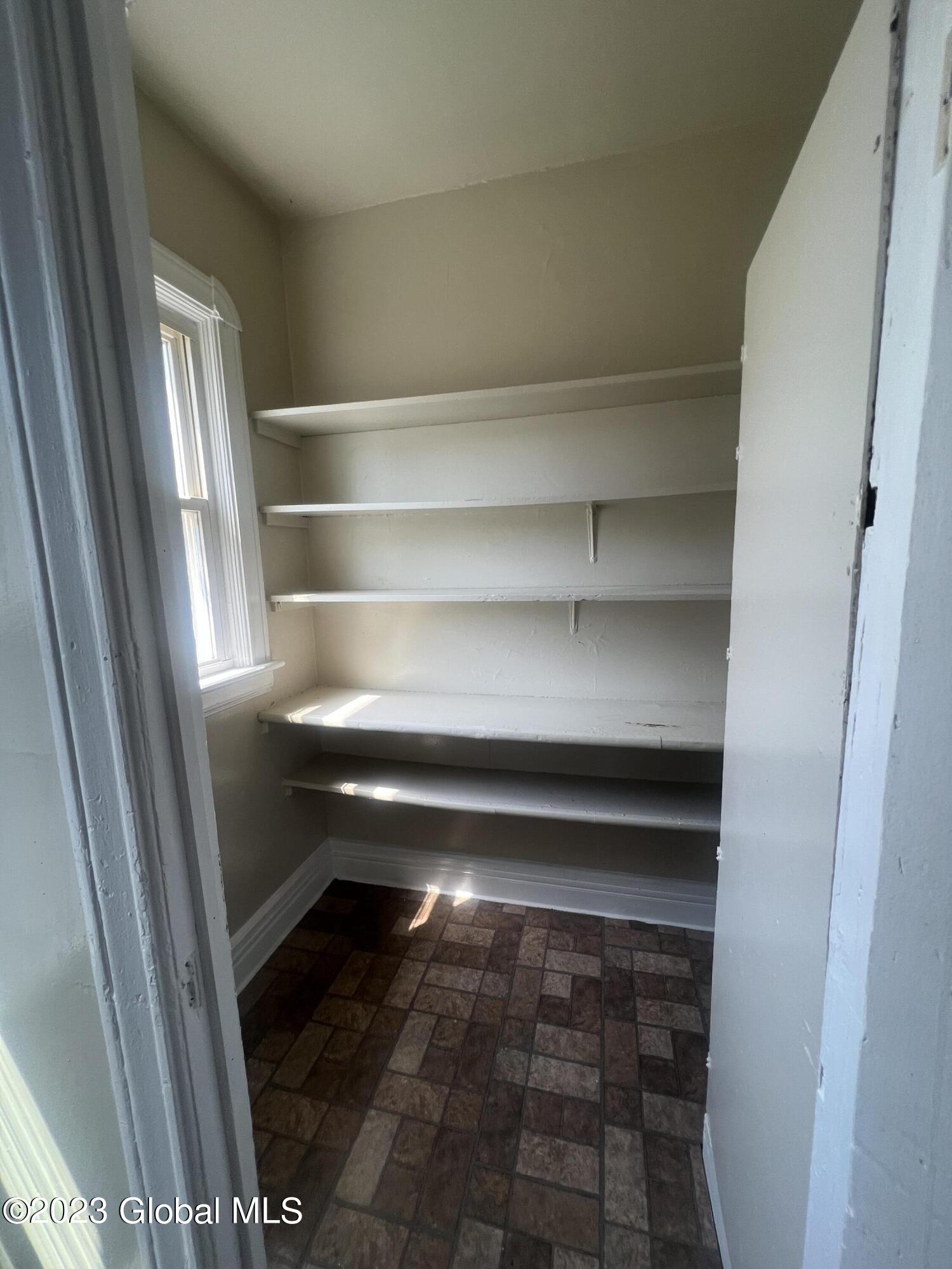 827 Strong Street, Unit 1 Schenectady, NY 12307 - Photo 8 of 13 IMG_9113