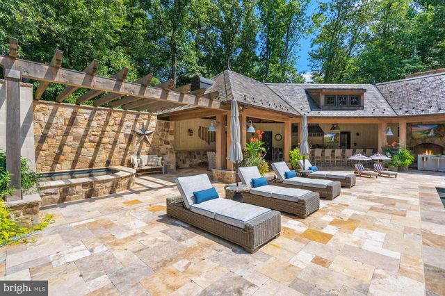 $7,100,000 | 524 Innsbruck Avenue, Great Falls, VA 22066