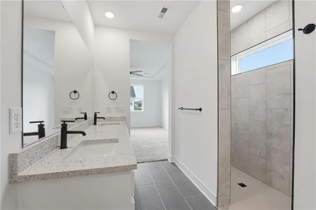 $466,865 | 1820 Woodward Circle, Raymore, MO 64083