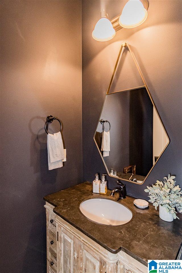 1447 Ridge Road Birmingham, AL 35209 - Photo 15 of 36