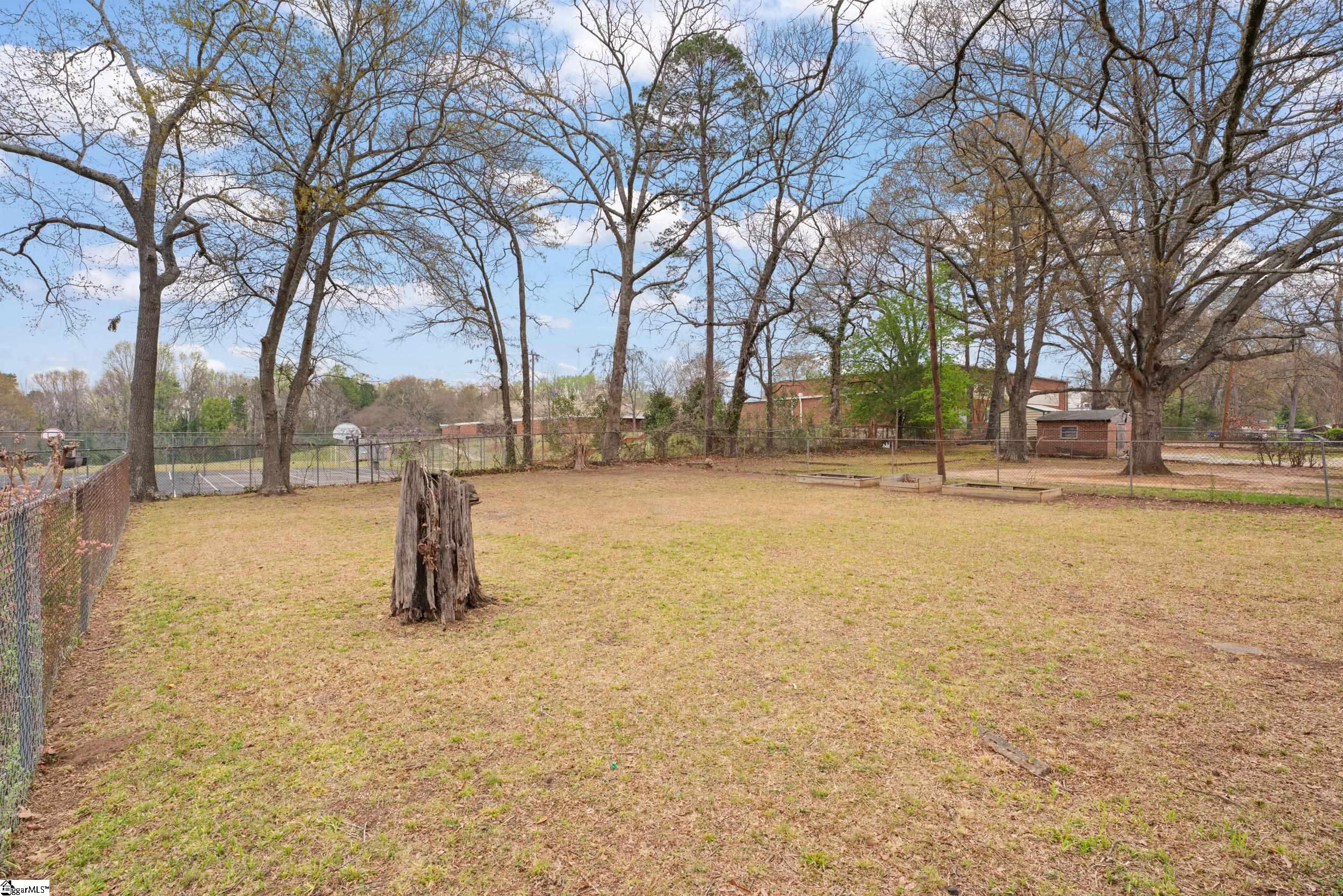 148 Pleasant Ridge Avenue Greenville, SC 29605 - Photo 27 of 35 Gallery Image 27