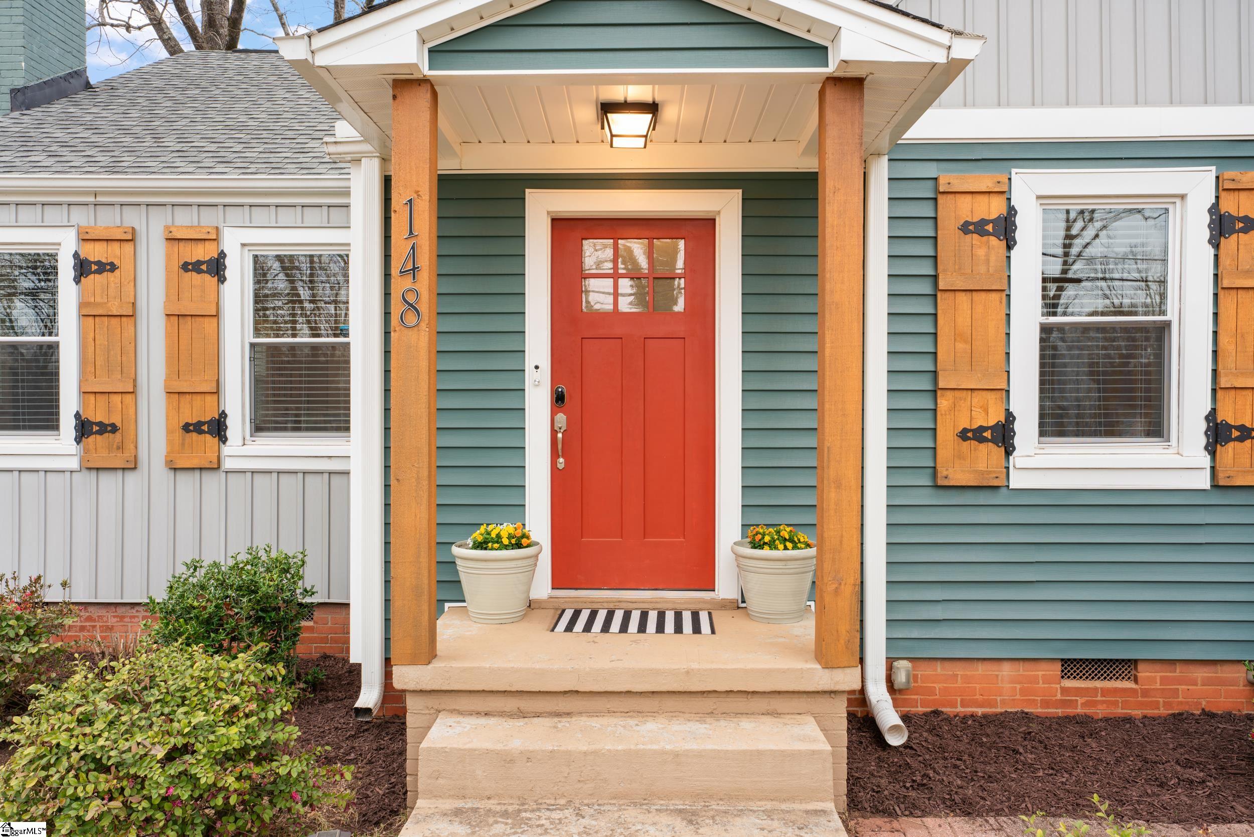 148 Pleasant Ridge Avenue Greenville, SC 29605 - Photo 4 of 35 Gallery Image 4