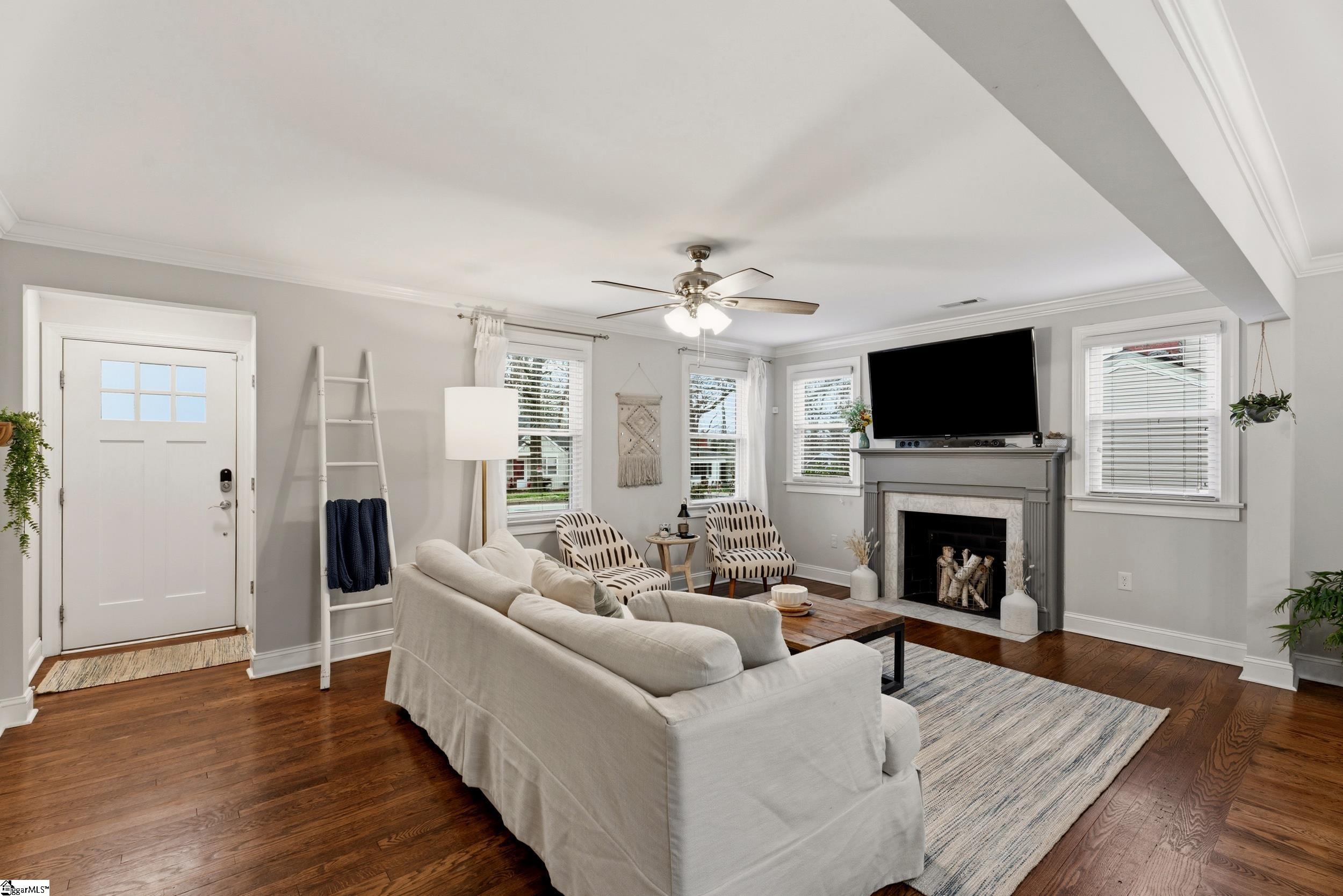 148 Pleasant Ridge Avenue Greenville, SC 29605 - Photo 5 of 35 Gallery Image 5