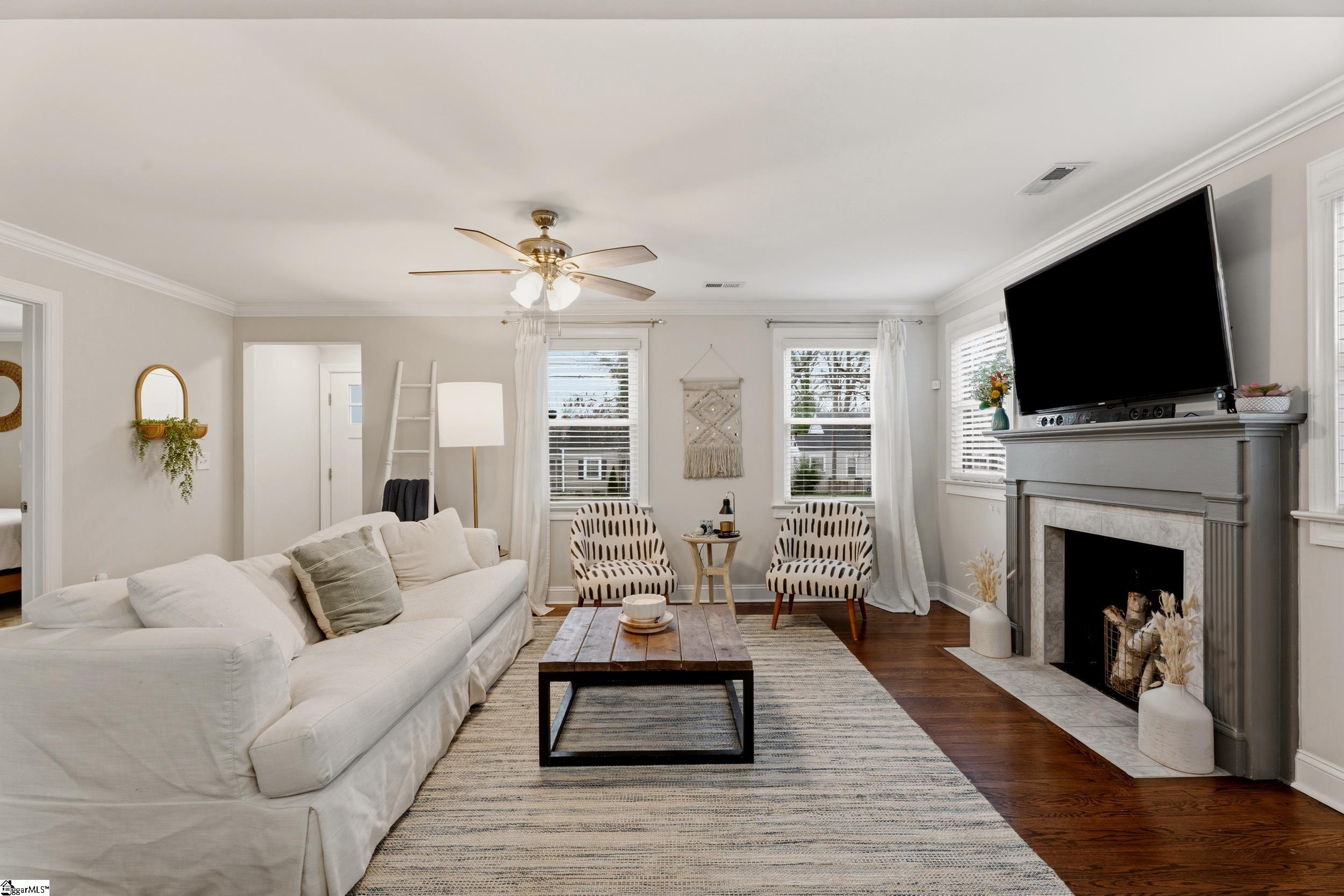 148 Pleasant Ridge Avenue Greenville, SC 29605 - Photo 6 of 35 Gallery Image 6