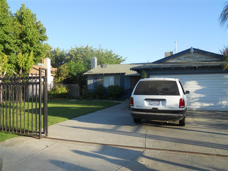 308 Maple Street Madera, CA 93637 - Photo 1 of 9 Gallery Image 1