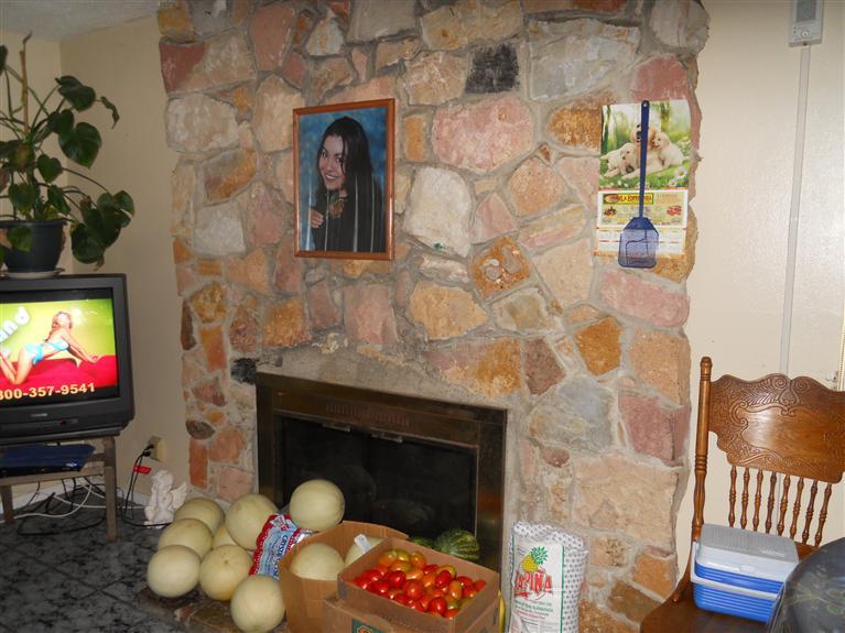 308 Maple Street Madera, CA 93637 - Photo 4 of 9 Gallery Image 4