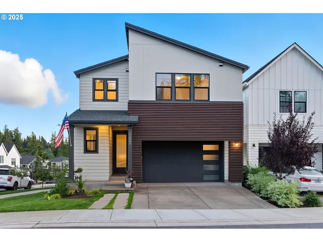 $1,049,000 | 11542 Northwest Kearney Street, Portland, OR 97229