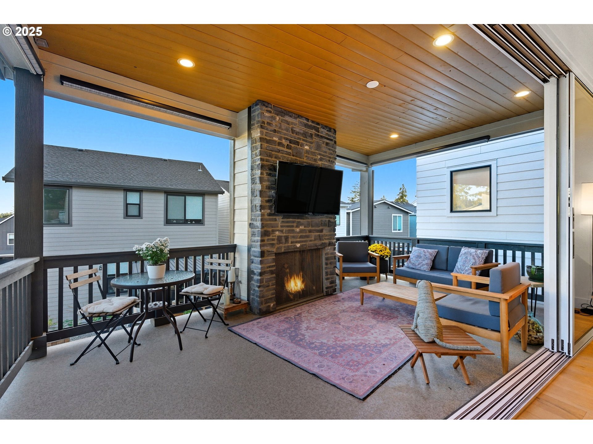 11542 Northwest Kearney Street Portland, OR 97229 - Photo 12 of 41