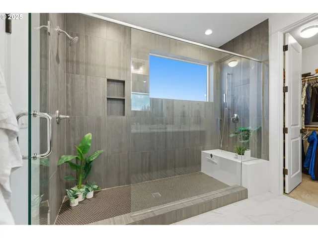 $1,049,000 | 11542 Northwest Kearney Street, Portland, OR 97229