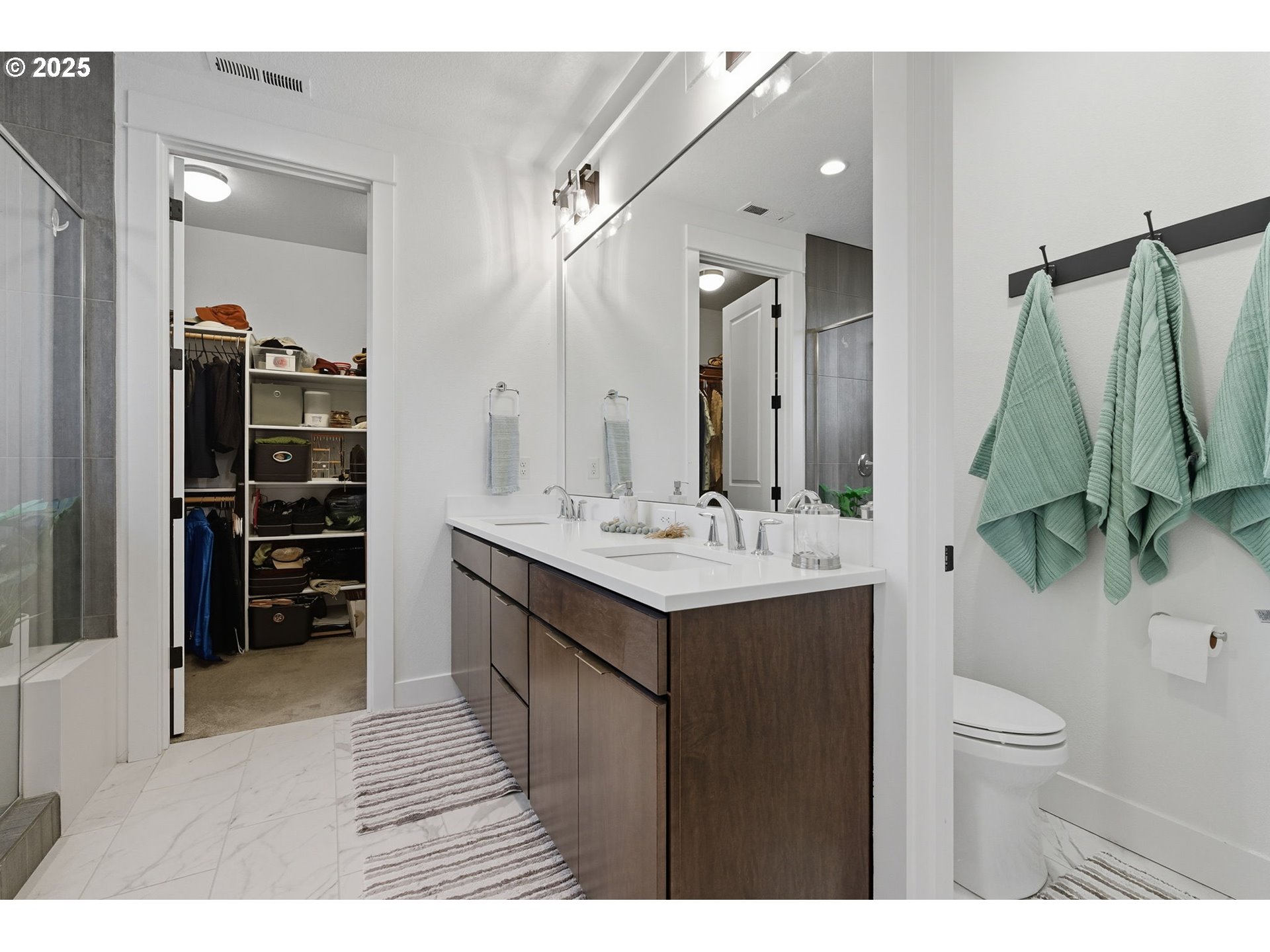 11542 Northwest Kearney Street Portland, OR 97229 - Photo 17 of 41 Primary Bedroom