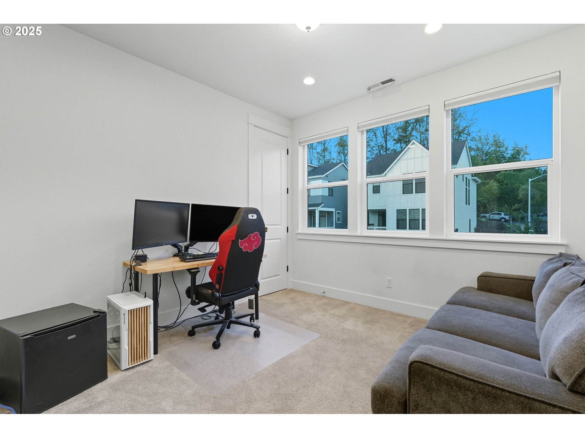 11542 Northwest Kearney Street Portland, OR 97229 - Photo 20 of 41 Bedroom