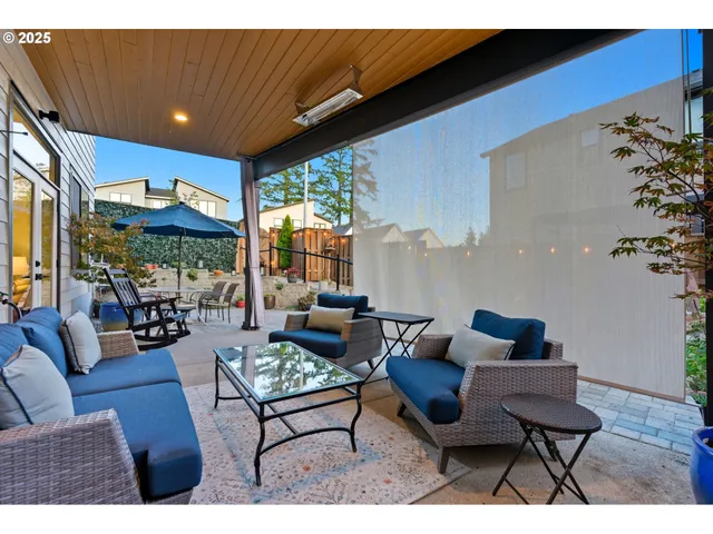 $1,049,000 | 11542 Northwest Kearney Street, Portland, OR 97229