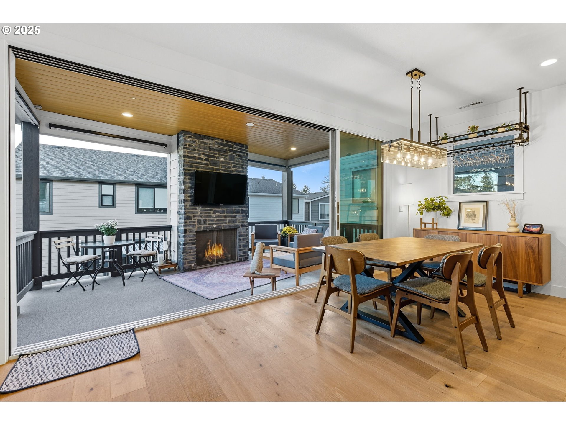 11542 Northwest Kearney Street Portland, OR 97229 - Photo 9 of 41