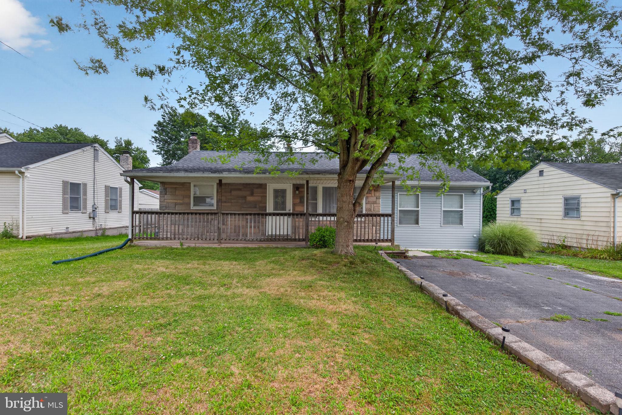 2725 Oakland Road Dover, PA 17315 - Photo 1 of 33