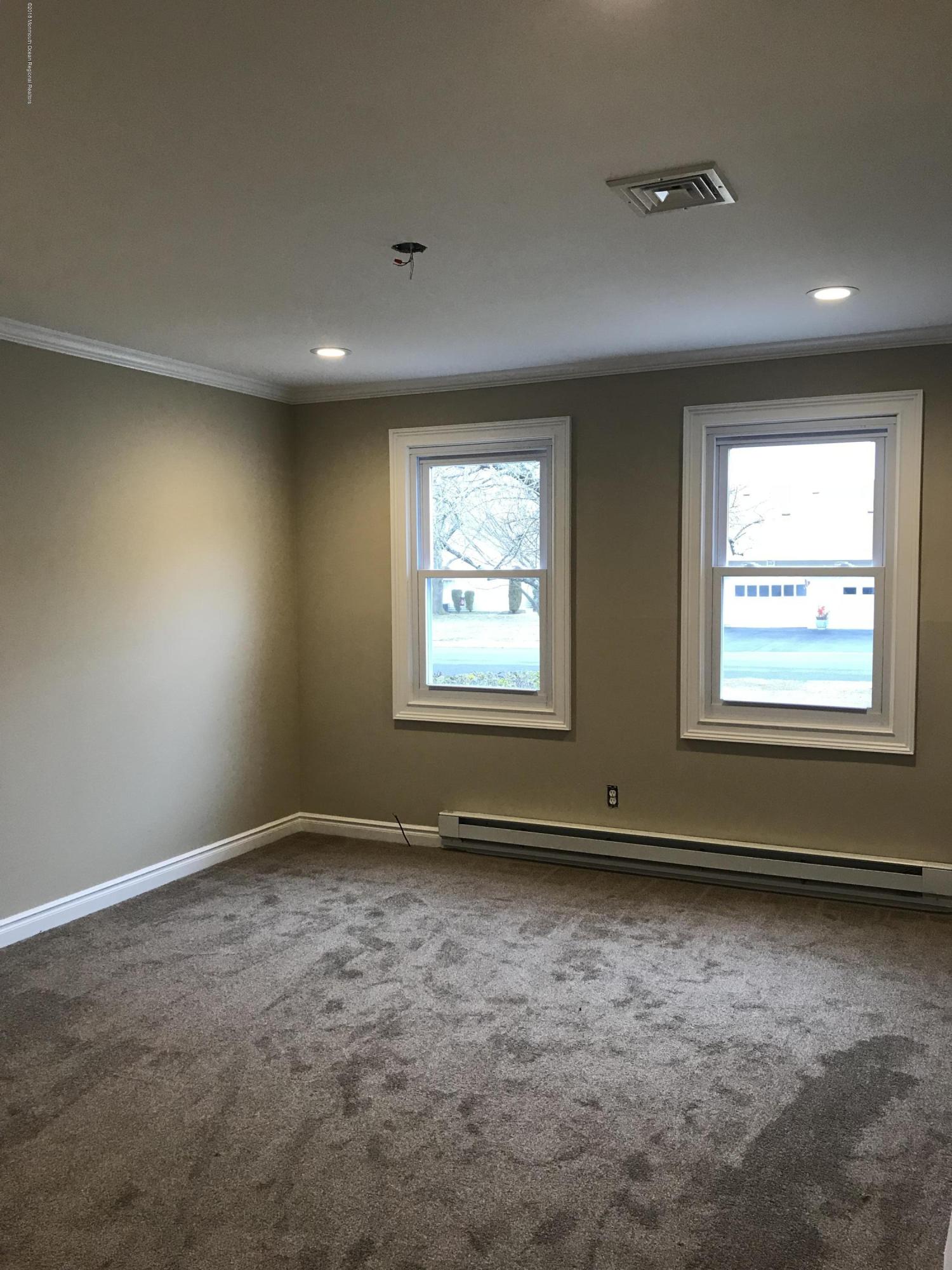 92 East Halls Croft Road, Unit 1000 Freehold, NJ 07728 - Photo 13 of 21 IMG_3188