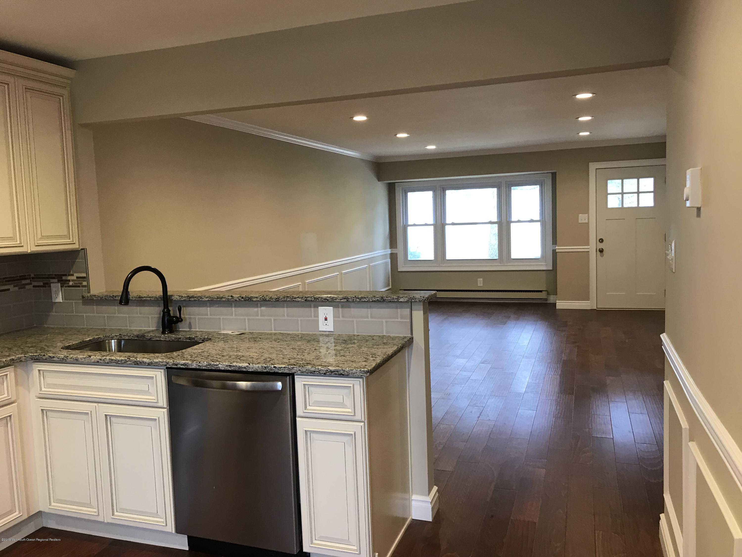 92 East Halls Croft Road, Unit 1000 Freehold, NJ 07728 - Photo 19 of 21 IMG_3205