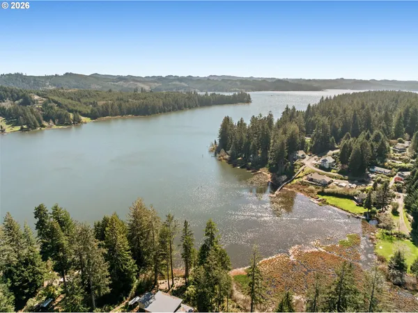 $1,350,000 | 83489 Jensen Lane, Florence, OR 97439
