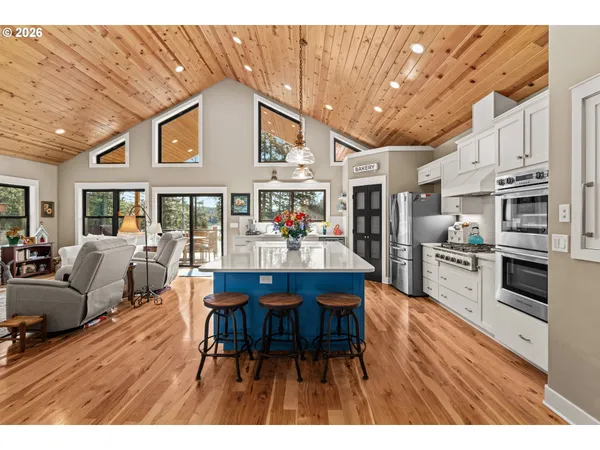 $1,350,000 | 83489 Jensen Lane, Florence, OR 97439