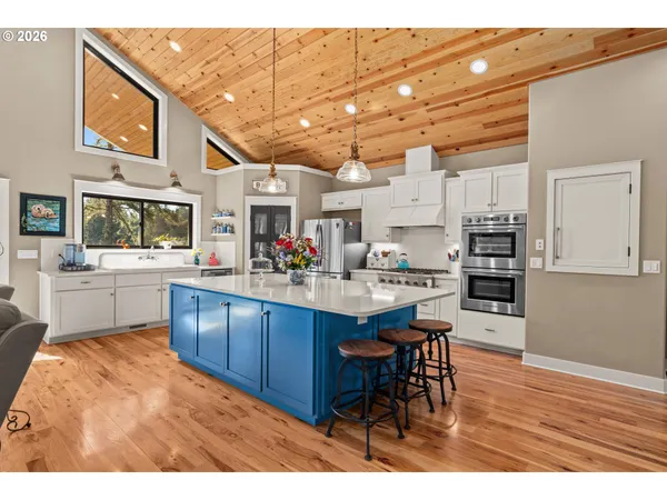 $1,350,000 | 83489 Jensen Lane, Florence, OR 97439